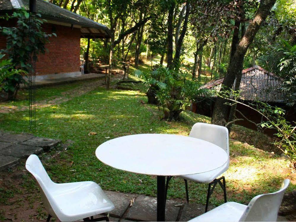 River Garden Resort Belihuloya Esterno foto